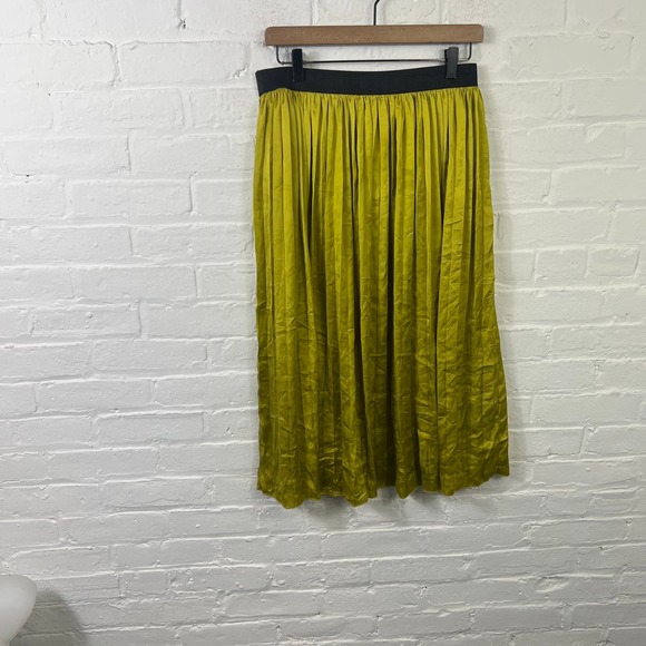 Racheal Zoe Women's Pleated Midi Skirt Pull-On Elastic Waist Gold Size M - Picture 2 of 5